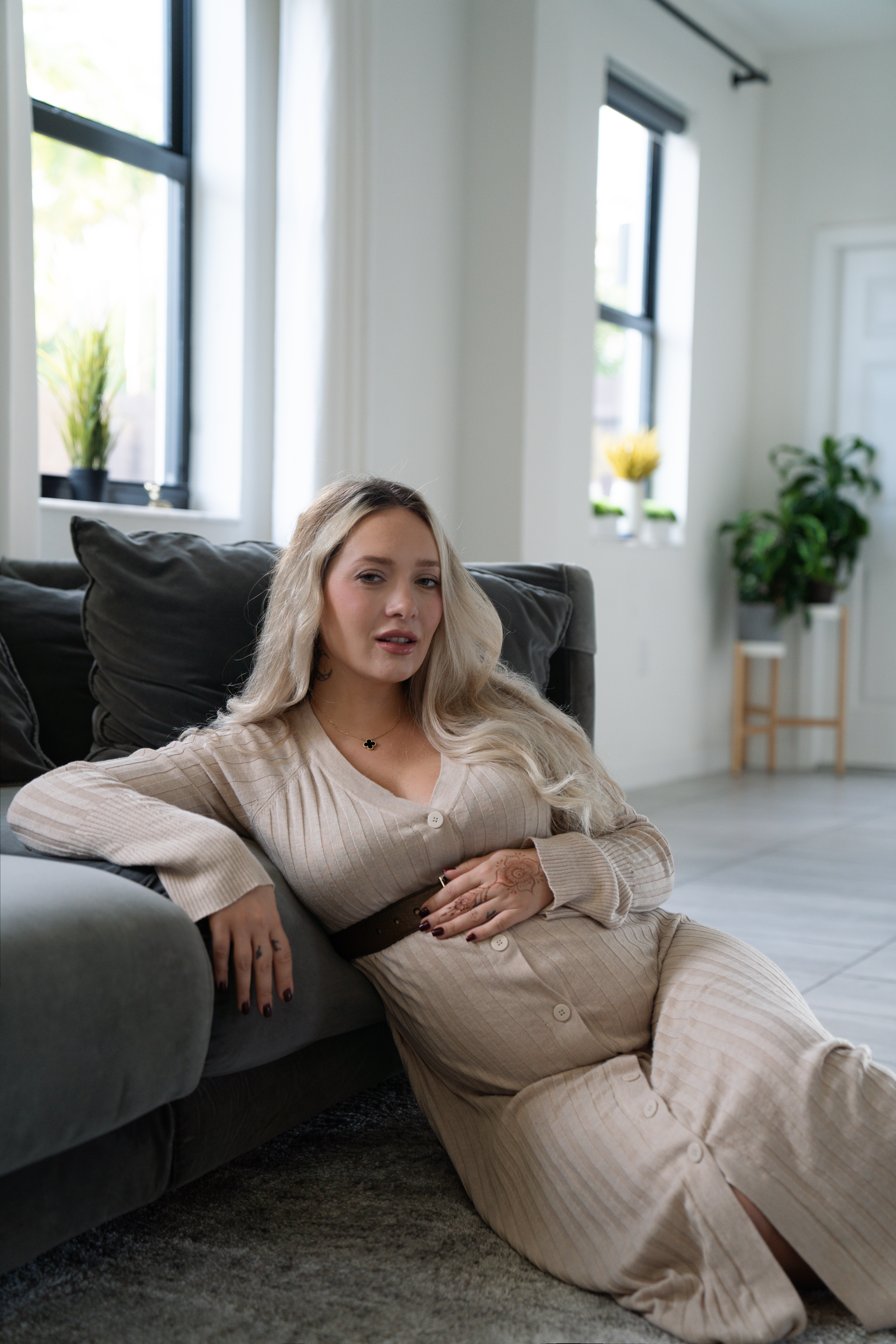 Newborn lifestyle session at home